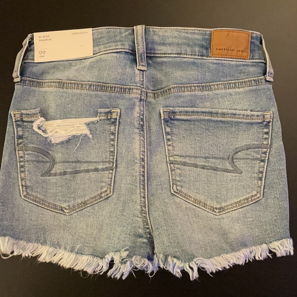Women’s American Eagle Jean Short - Picture 2 of 6